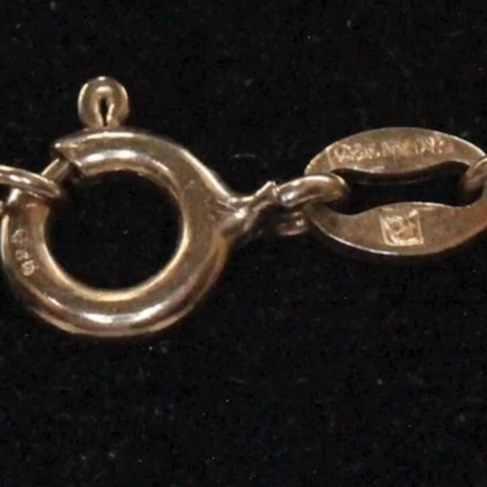 Sterling Silver (Vermeil) Diamond Accent 18" Elephant Necklace - Picture 4 of 6